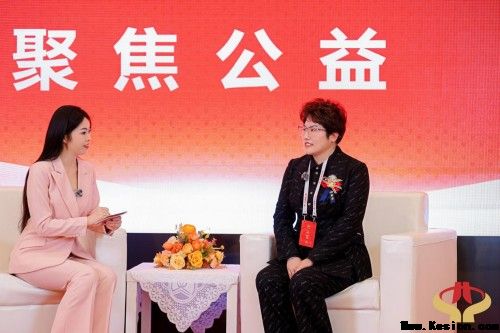 聚焦两会特别报道：罗鸣----以中医创新实践助力健康中国战略落地