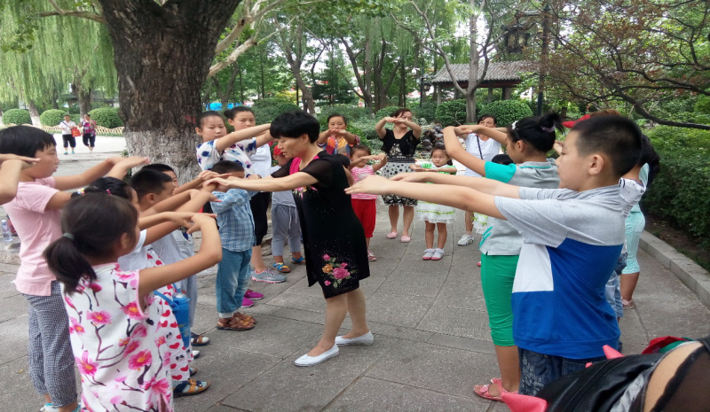 传统文化经典诵读大赛优 秀学生济南游学