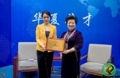 术高一筹保平安 德高一品为患者 中国著名医学专家——何明华