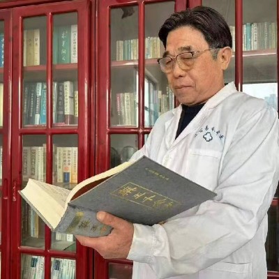 五十载岐黄坚守 研治援救显担当 